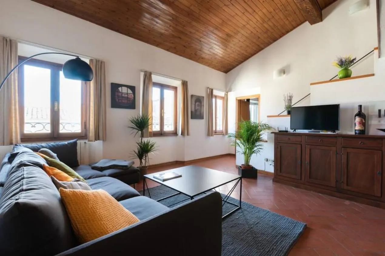 Apartment Via Ricasoli Apartment, Next To Accademia Florence
